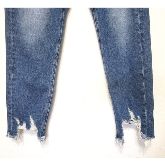 American Eagle Mom Jean Womens Size 2 High Rise Distressed Raw Hem Medium Wash - Picture 3 of 9